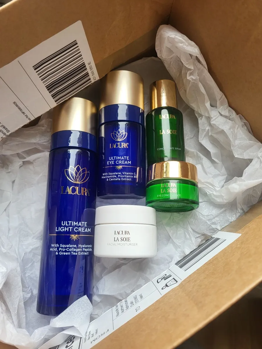 La soie plus lacura skincare full set - Image 1