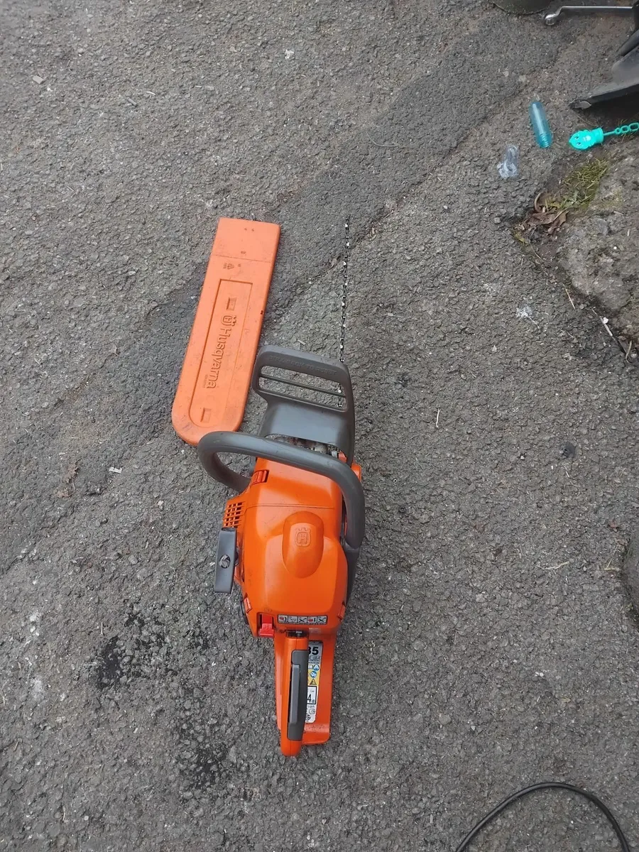 Husqvarna 435 chinasaw running very well - Image 2