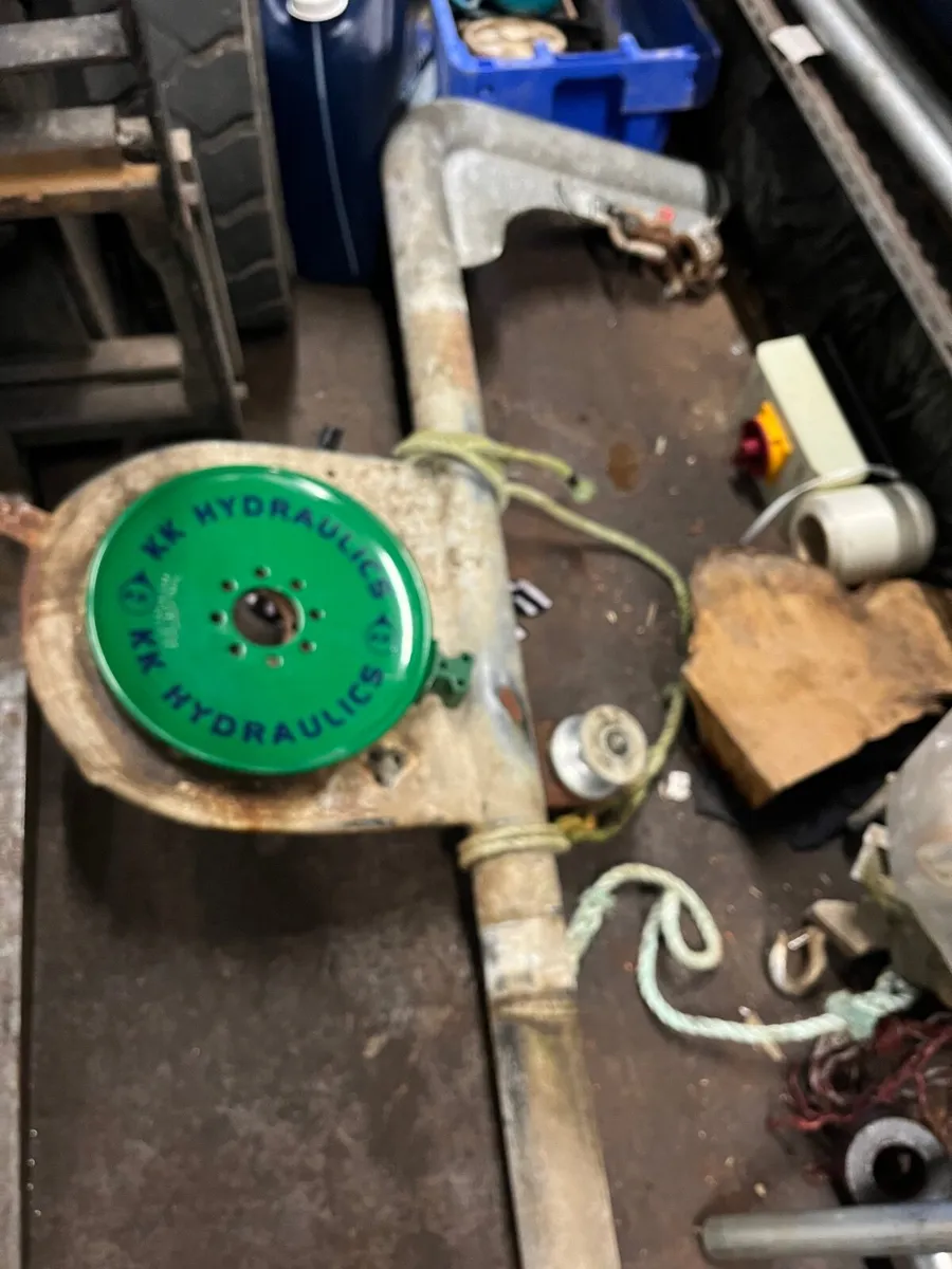 Potting Equipment - Image 1