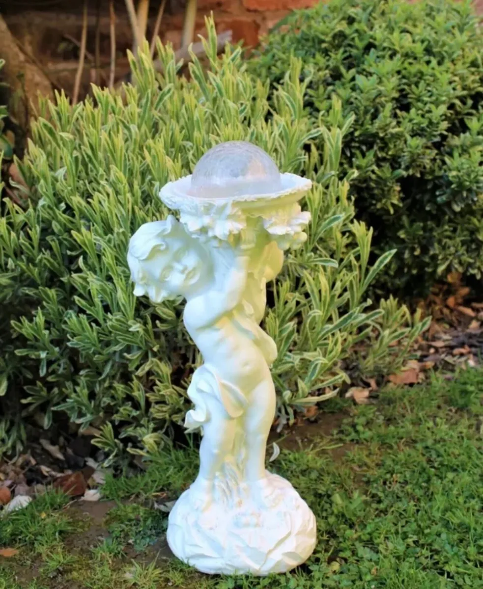 Solar Powered Angel Statue Garden Ornament NEW - Image 2