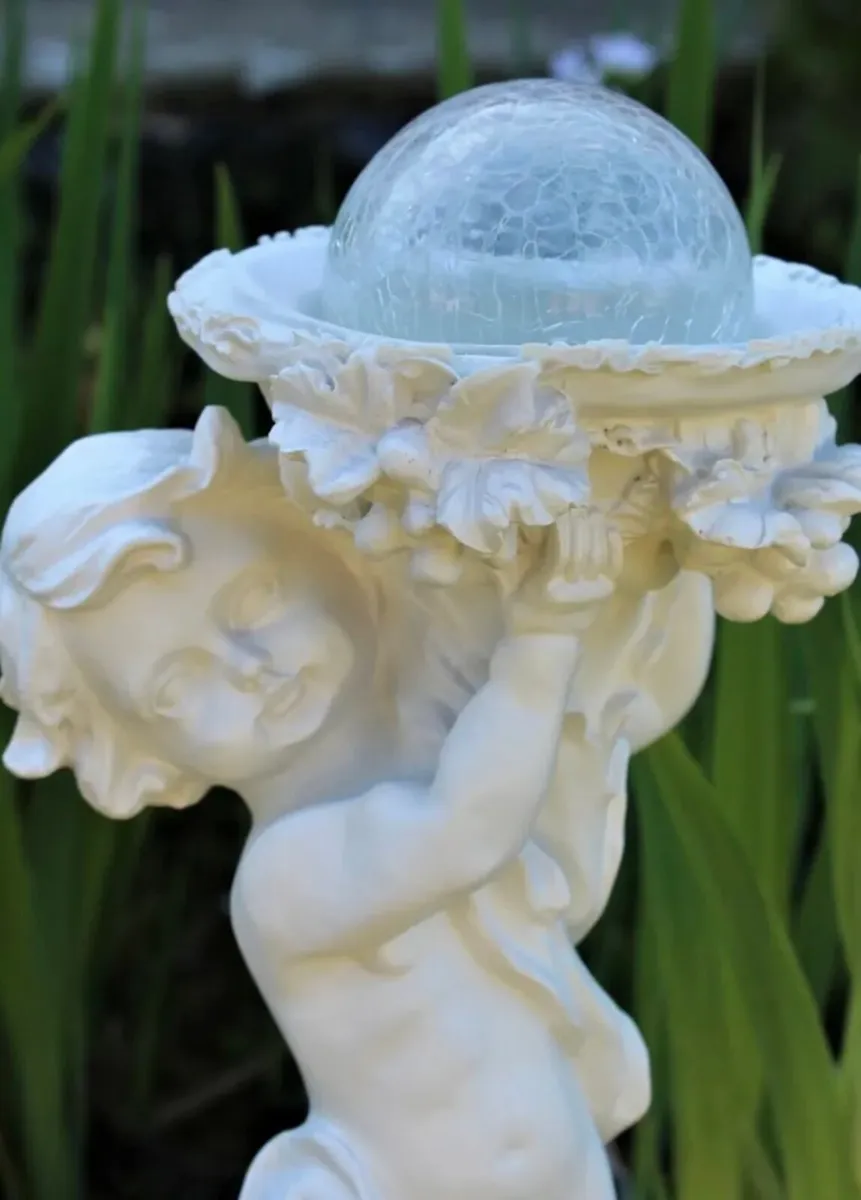 Solar Powered Angel Statue Garden Ornament NEW - Image 3