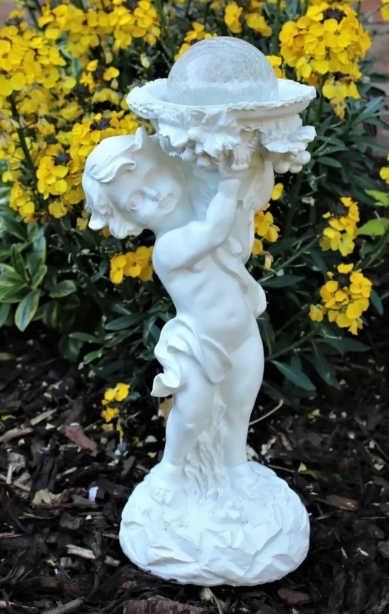 Solar Powered Angel Statue Garden Ornament NEW - Image 4