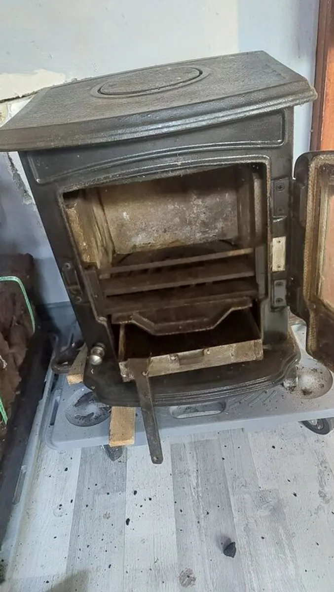 pot belly stove - Image 3