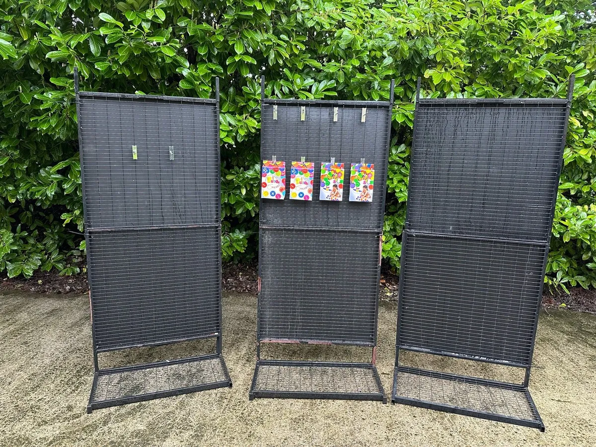 EXTRA LARGE BLACK DISPLAY STANDS WITH HOOKS - Image 4