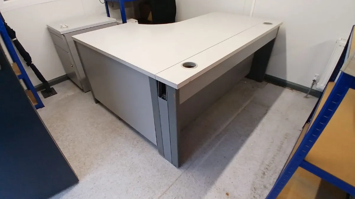 office desks for sale - Image 2