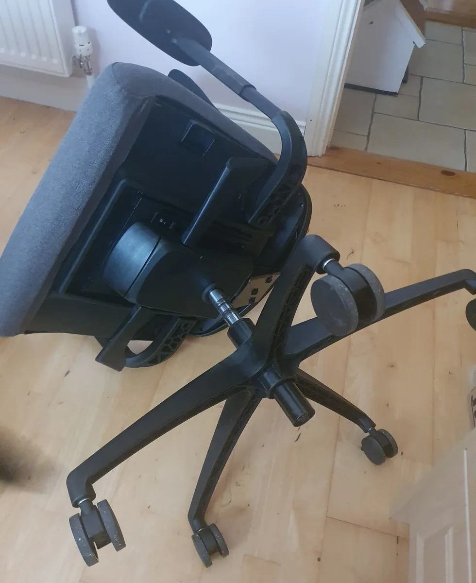 Office Chair - Image 3