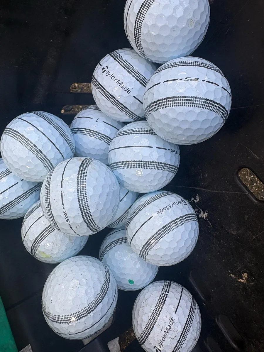 10 Taylormade (Tp5) Golf Balls