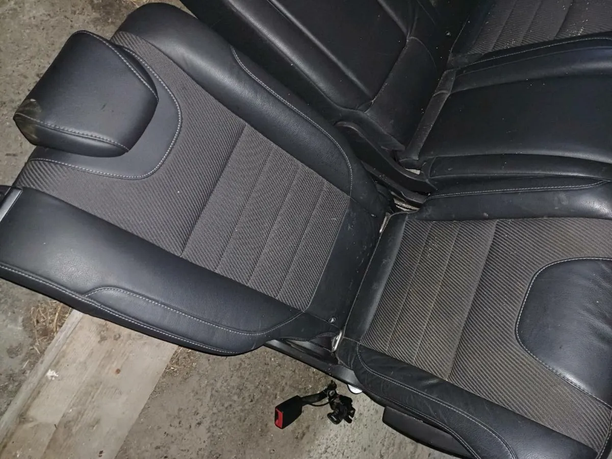 Kuga rear seats - Image 2