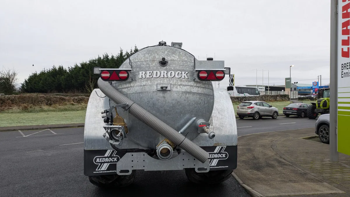 New Redrock 2000 Gallon slurry tanker & Rain Gun - Image 4