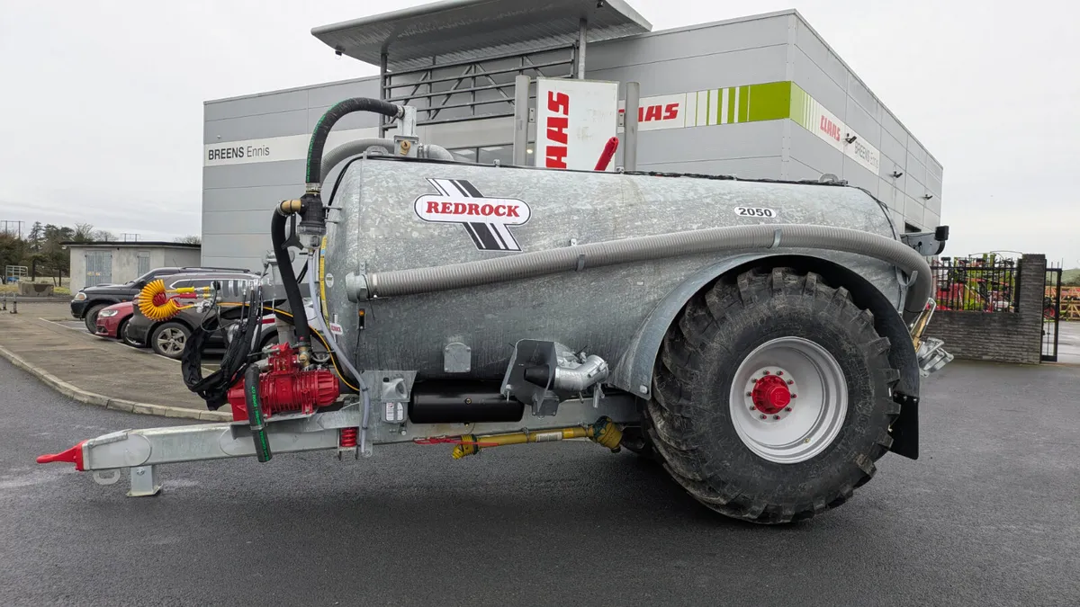 New Redrock 2000 Gallon slurry tanker & Rain Gun - Image 2
