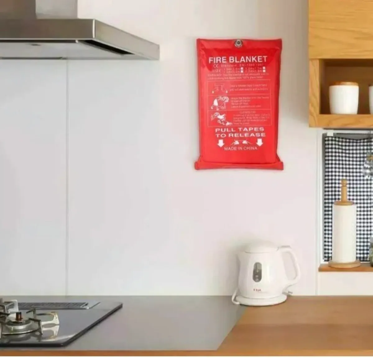 Fire Blanket 1m x1m Quick Release - Image 1