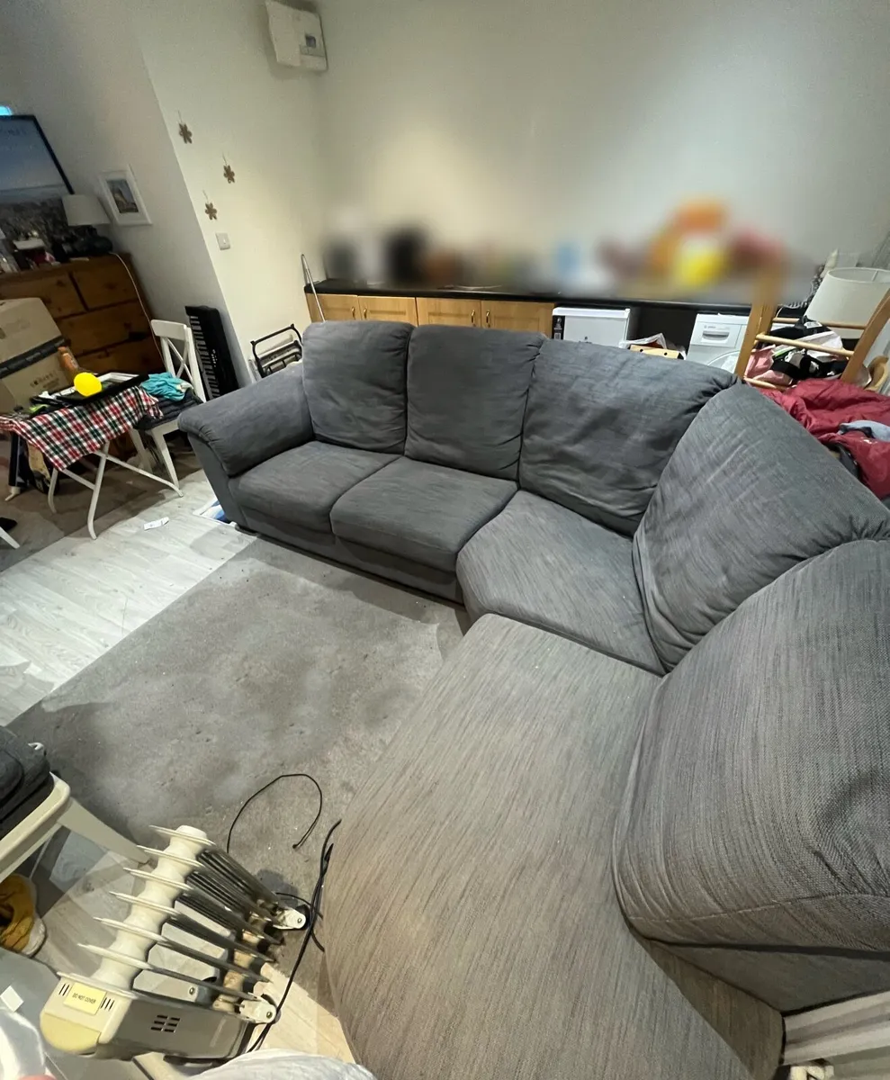 6 Seater Couch (Reconfigurable) - Image 4