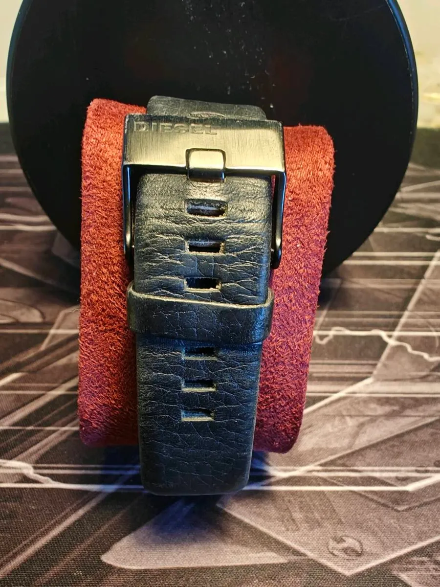 Diesel watch - Image 3