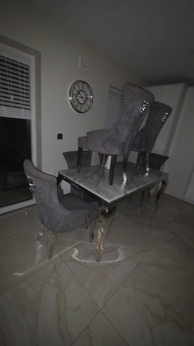 Kitchen Table And 6 Chairs - Image 3