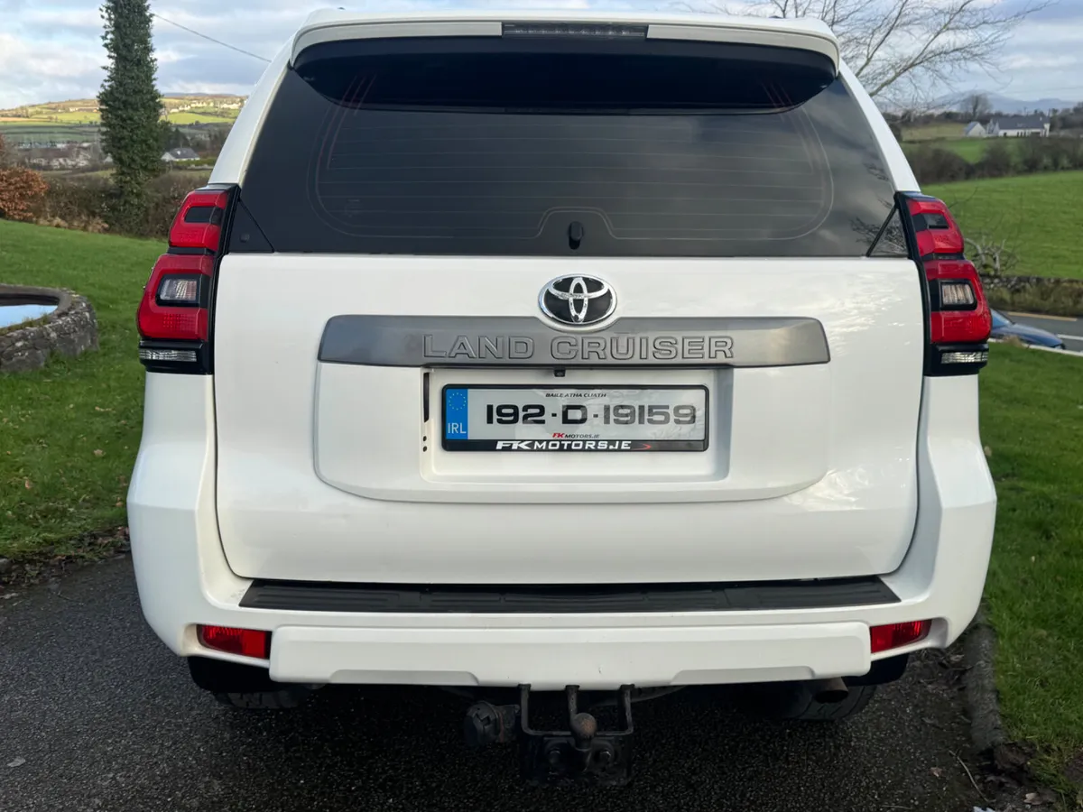 Toyota Land Cruiser 2019 LWB +VAT - Image 3