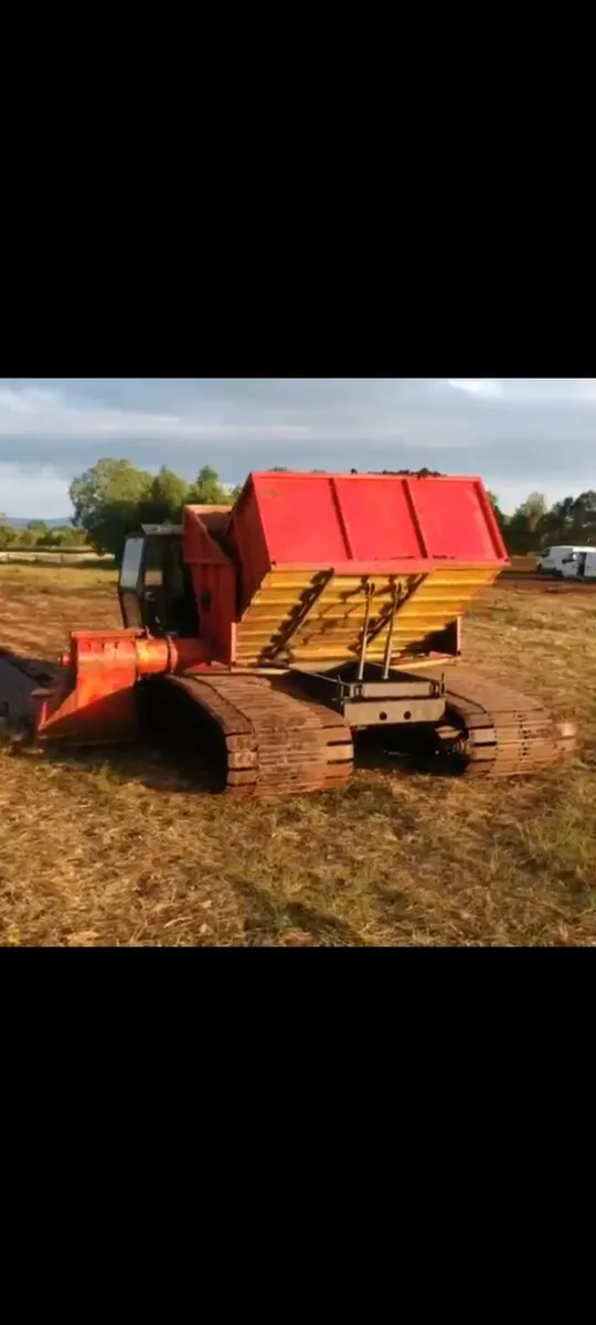 turf hopper - Image 1