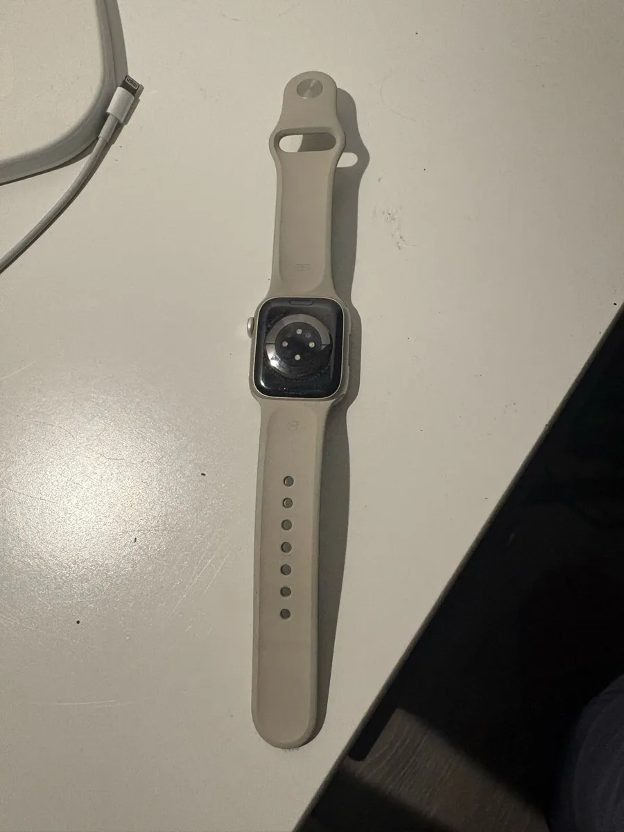 ⌚ Apple Watch Series 7 – 41mm – Good Condition - Image 2