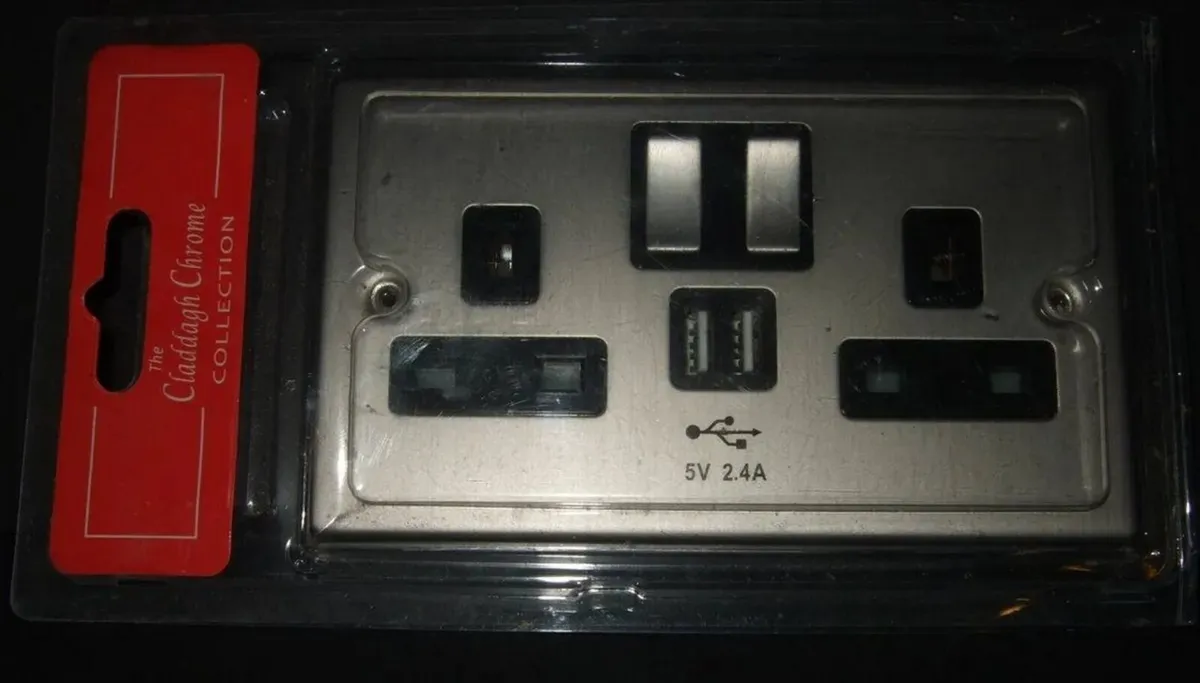 BNIB Satin Chrome 13A Twin Socket with 2 USB Ports - Image 3