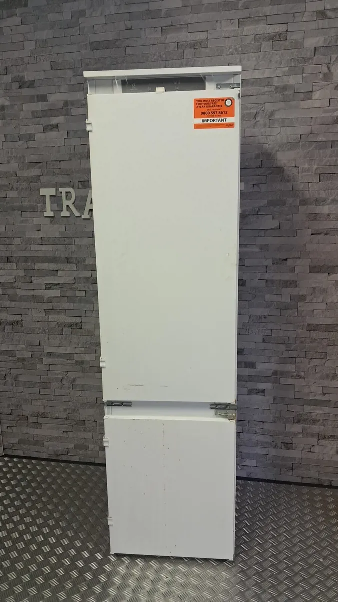 Integrated fridge freezer - Image 1