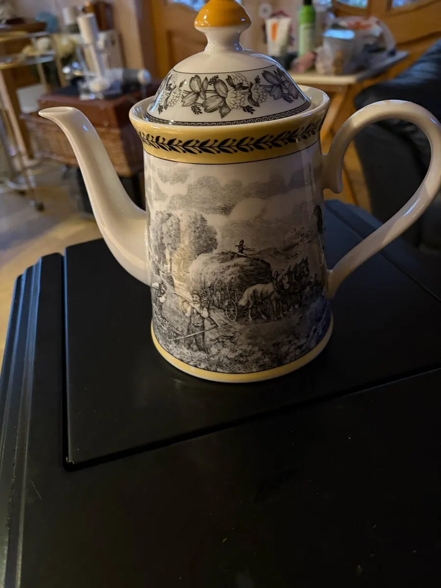 Vileroy and Boch Audun coffee pot - Image 2