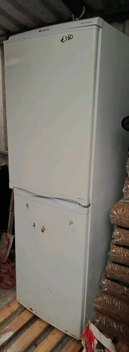 Fridge/freezer for sale - Image 1