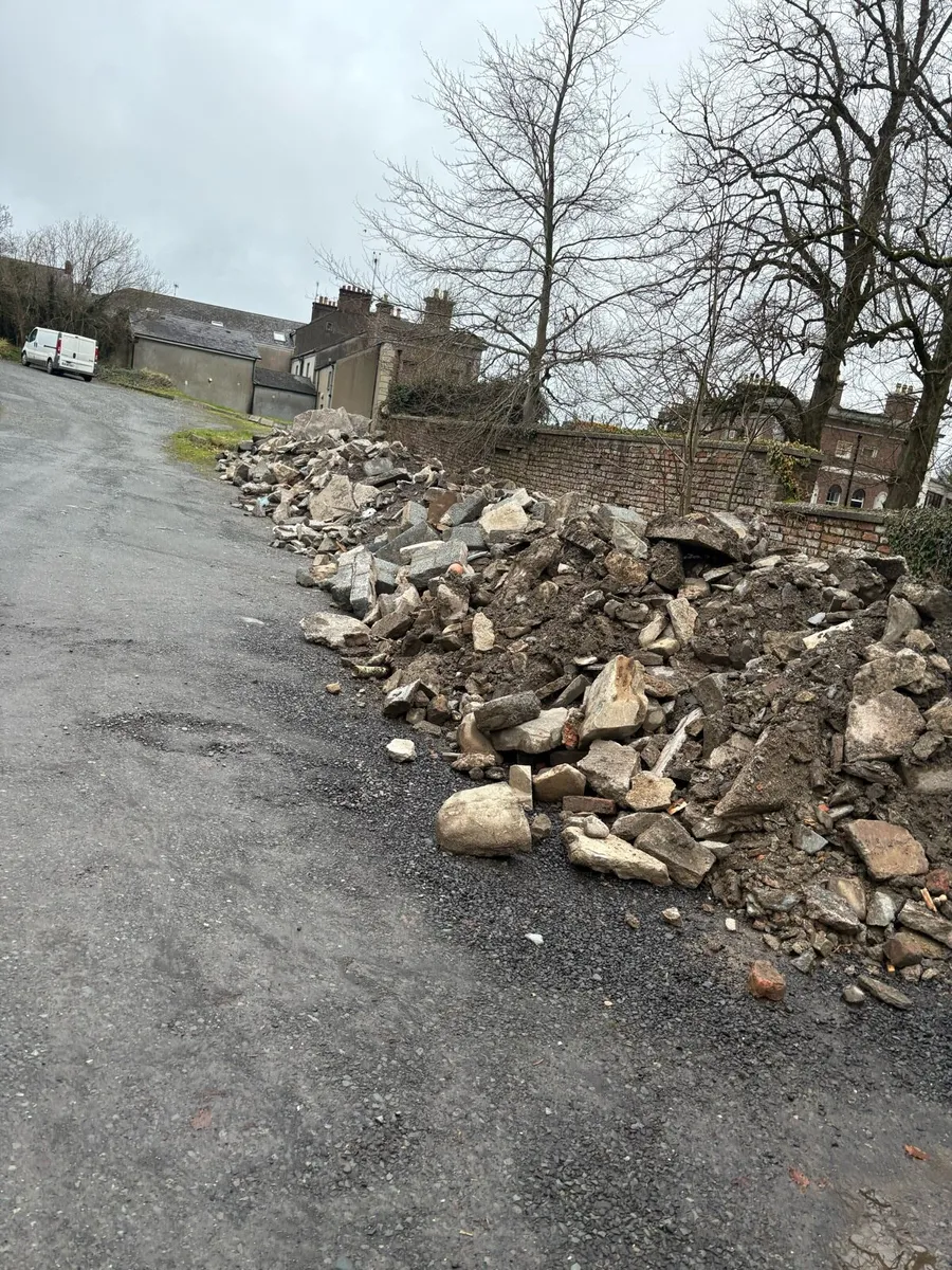 Field stone - Image 1