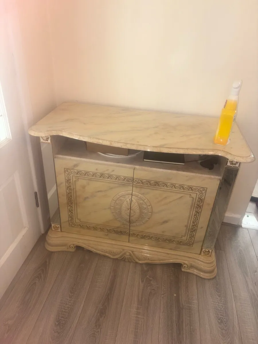 Italian furniture - Image 4