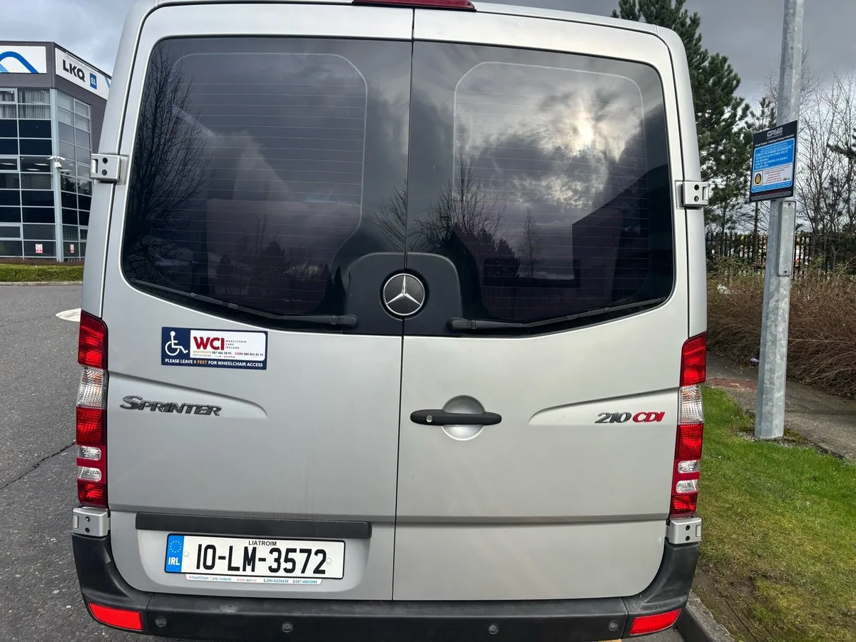 2010 Mercedes sprinter auto with only 57k - Image 4
