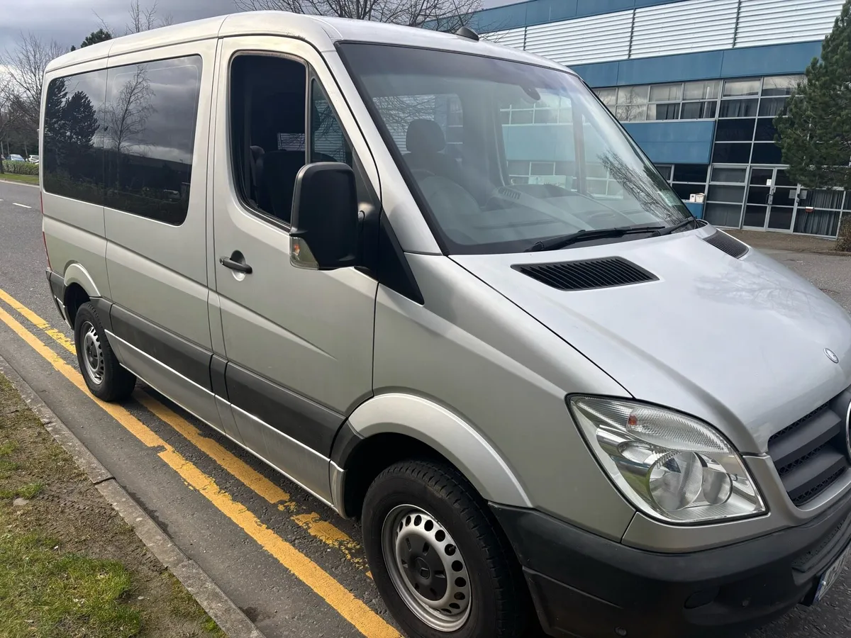 2010 Mercedes sprinter auto with only 57k - Image 1