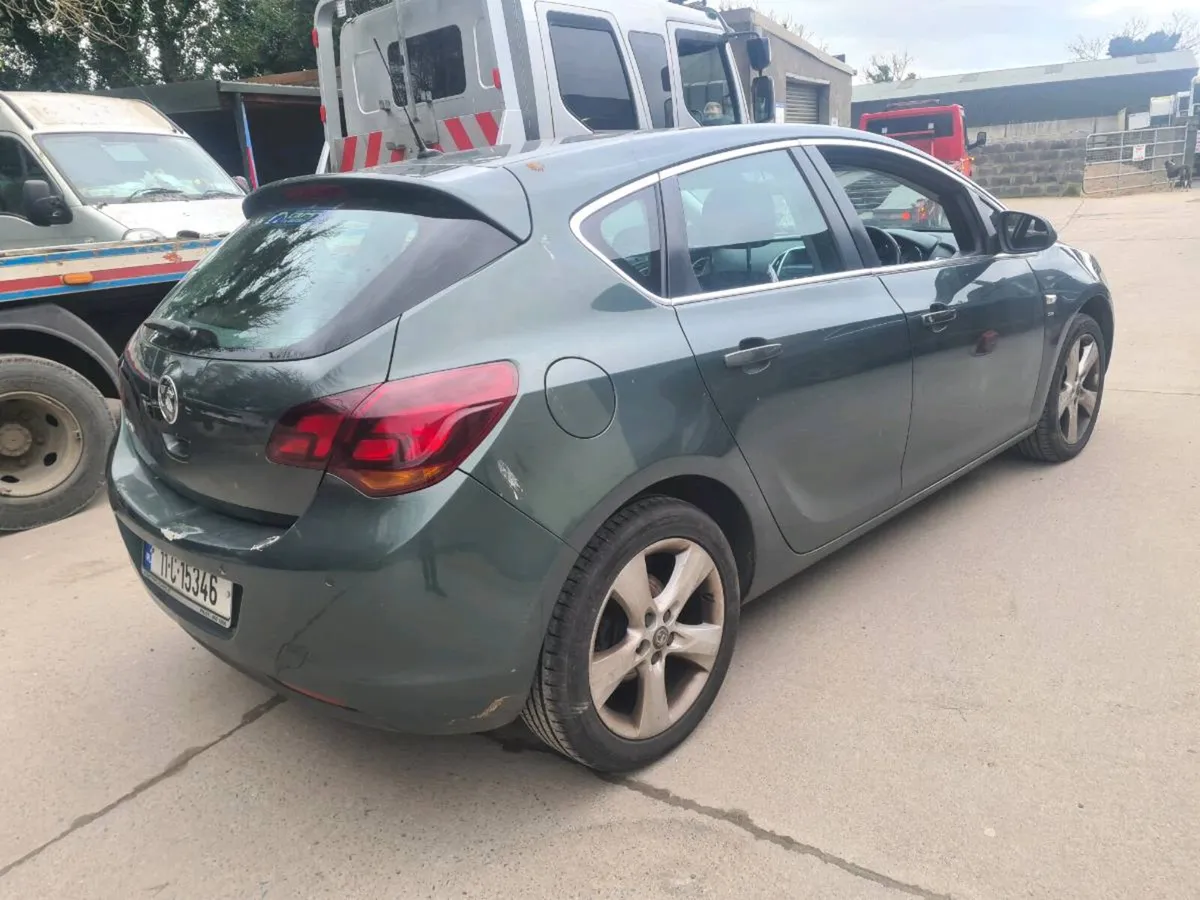 Vauxhall  astra petrol - Image 4