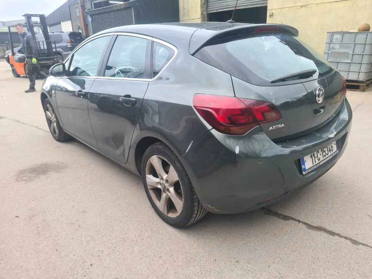 Vauxhall  astra petrol - Image 3