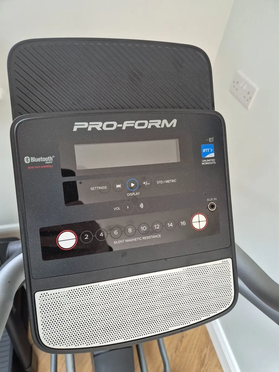 Crosstrainer - Image 3