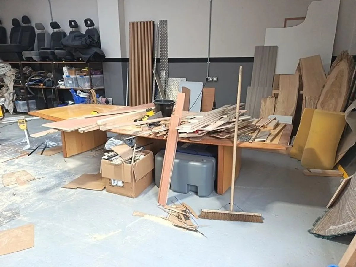 very large workshop table - Image 2