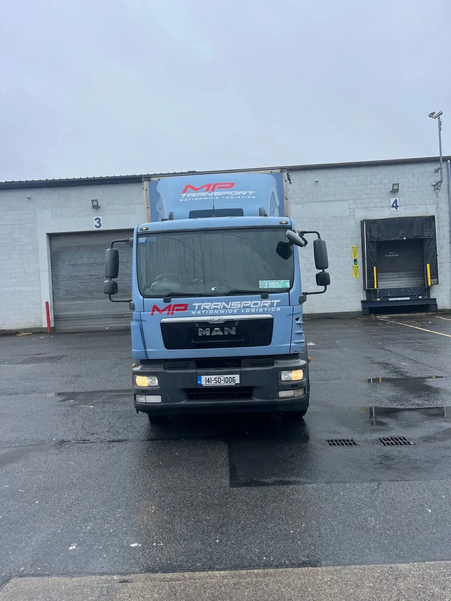 Man rigid 18ton truck - Image 1