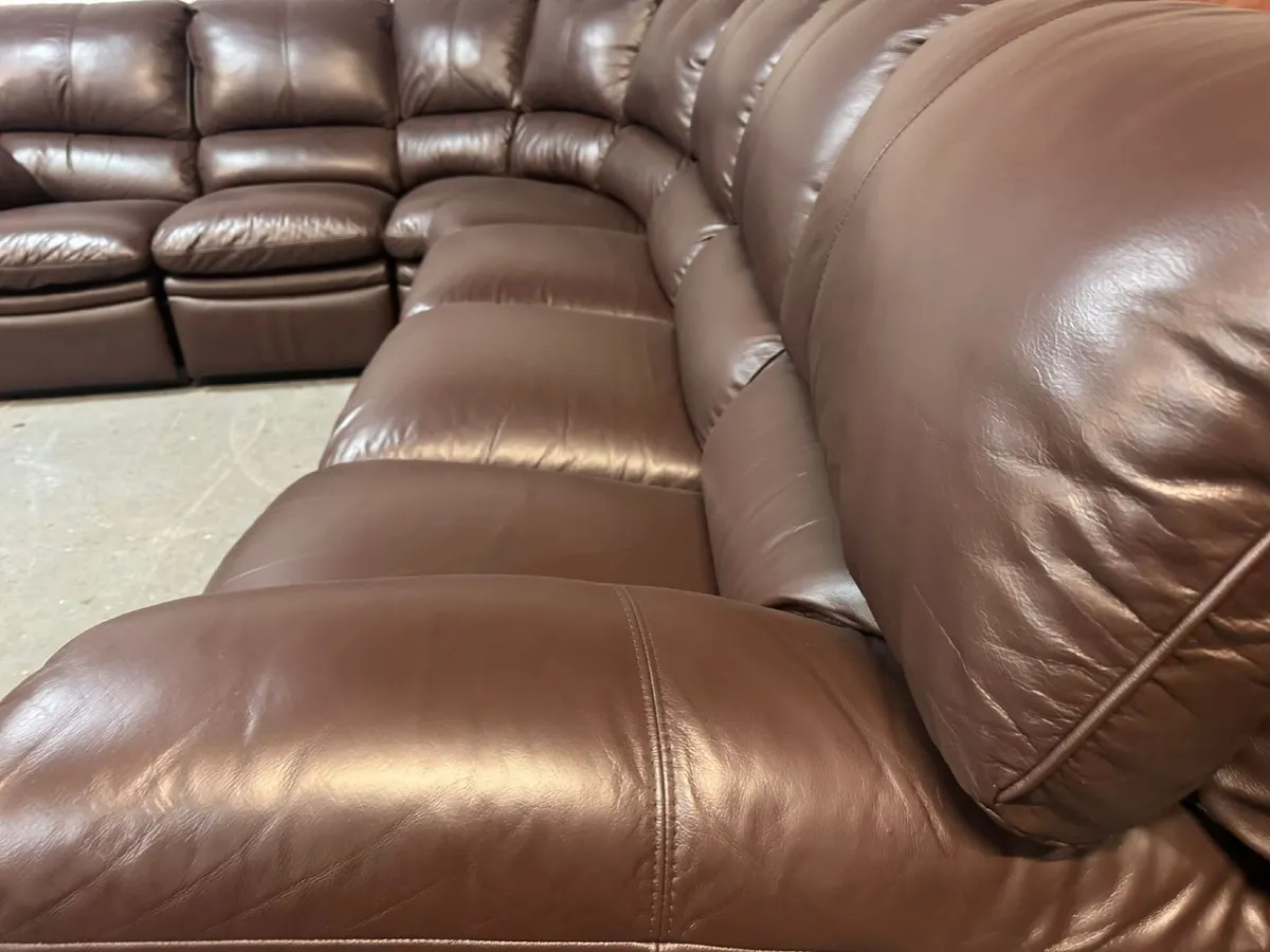 Large 6 seat leather sofa - Image 2