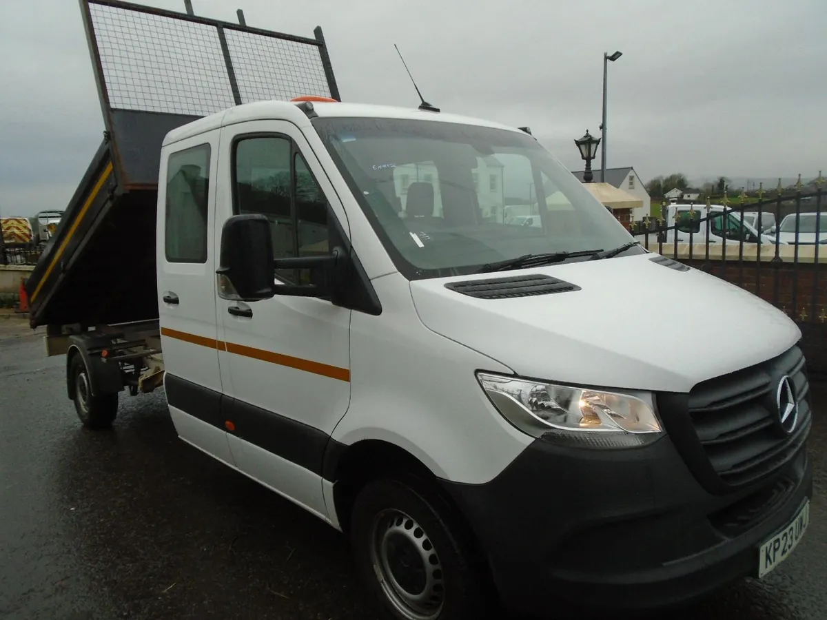 2023 Mercedes-Benz Sprinter crewcab tipper. - Image 1