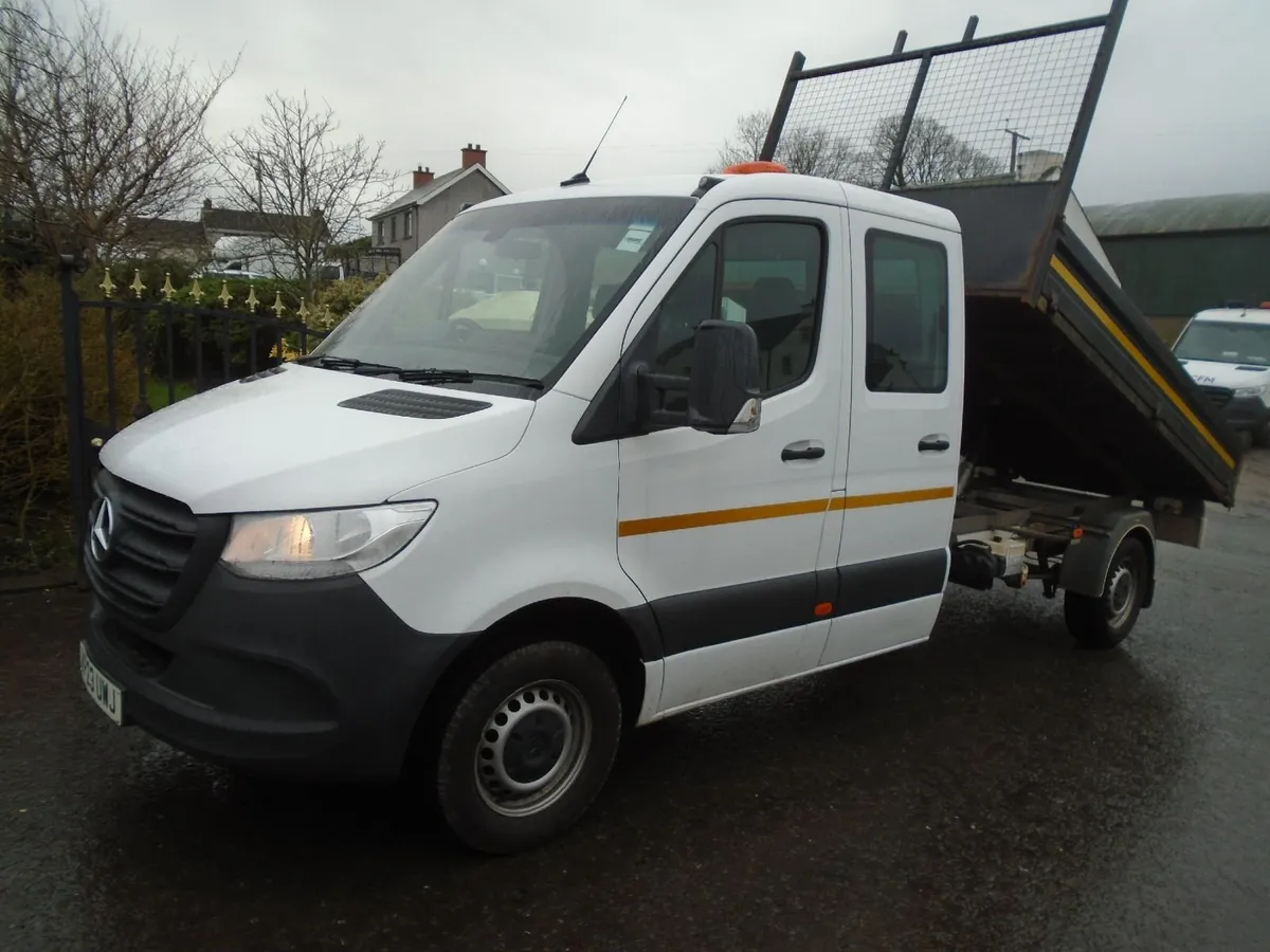 2023 Mercedes-Benz Sprinter crewcab tipper. - Image 3