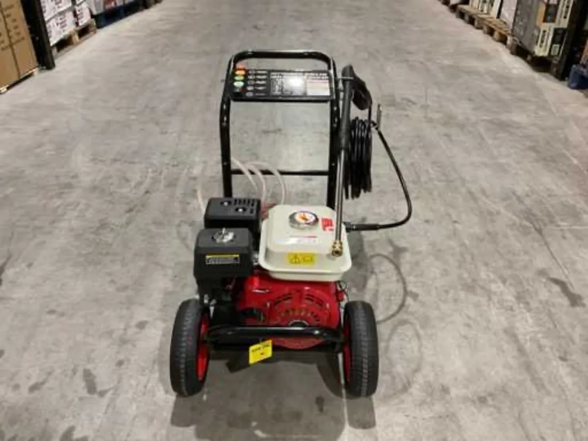 BRAND NEW 4500psi INDUSTRIAL USE PRESSURE WASHER - Image 4