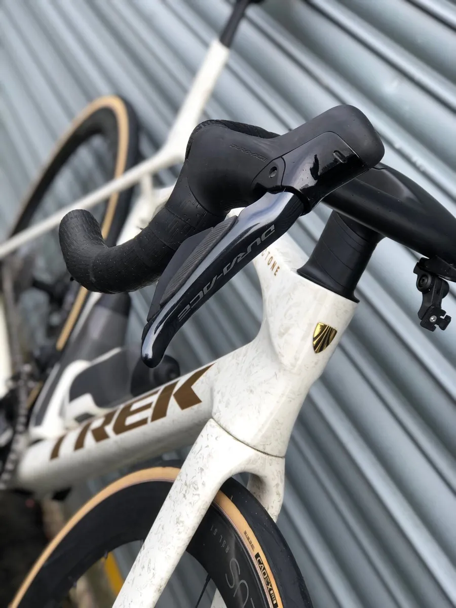 Trek Madone SLR 9 Gen 8 56cm ML - Image 2