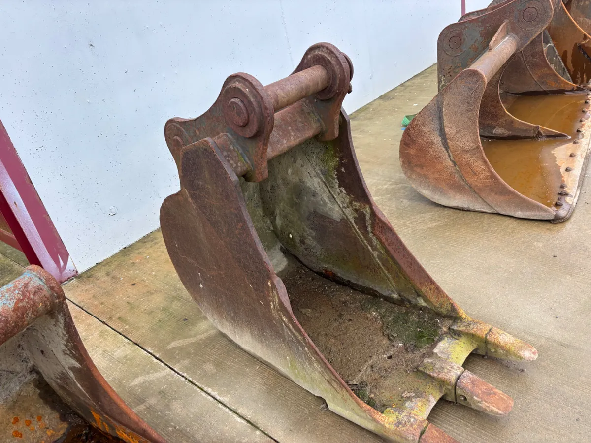 2 foot for 20 ton - Image 2