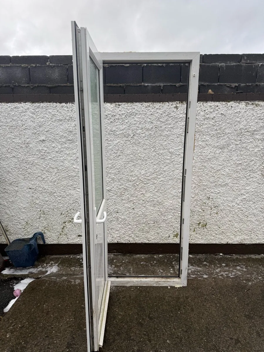 Pvc, Back door - Image 3