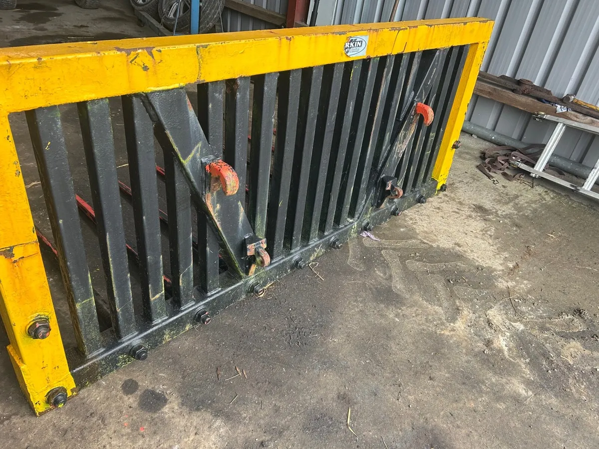 7ft silage/dung fork for sale - Image 1