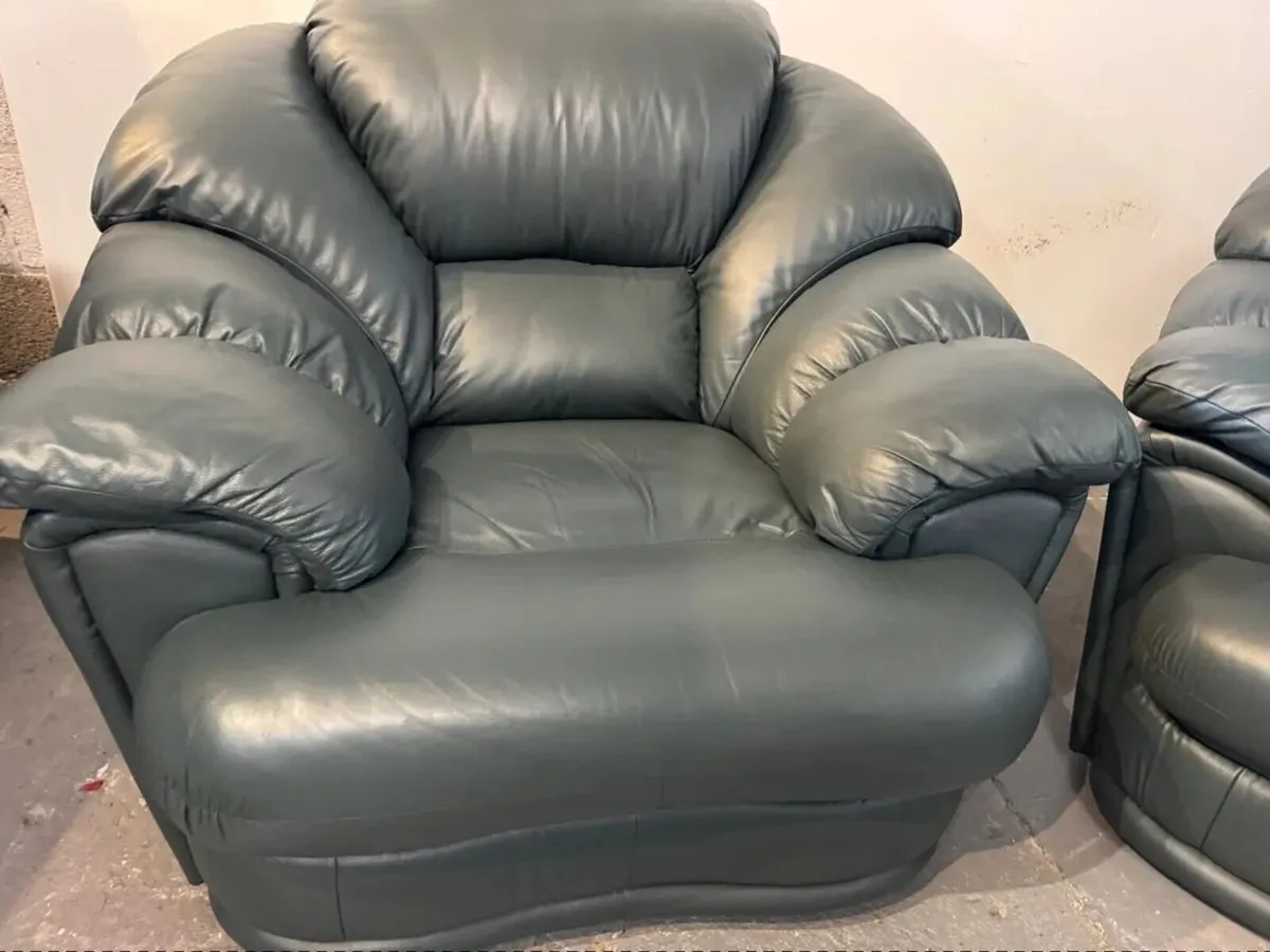 Italian Green Leather 3+1+1 Set - Image 3