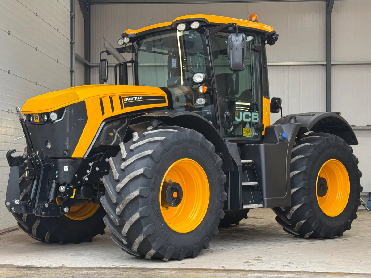 JCB 4220 Fastrac ***Only 3900 hrs!! Top condition! - Image 1