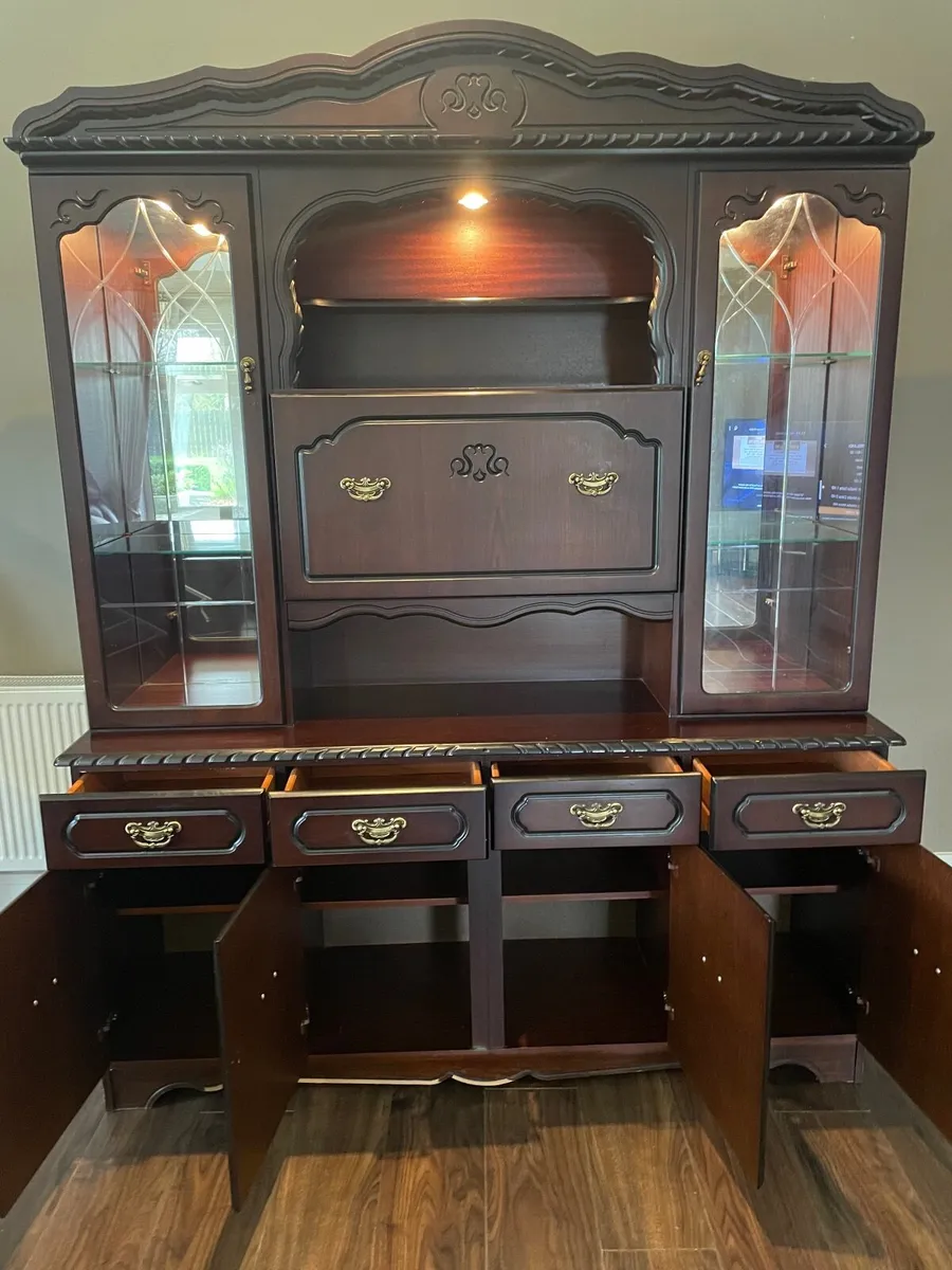 Display cabinet - Image 1