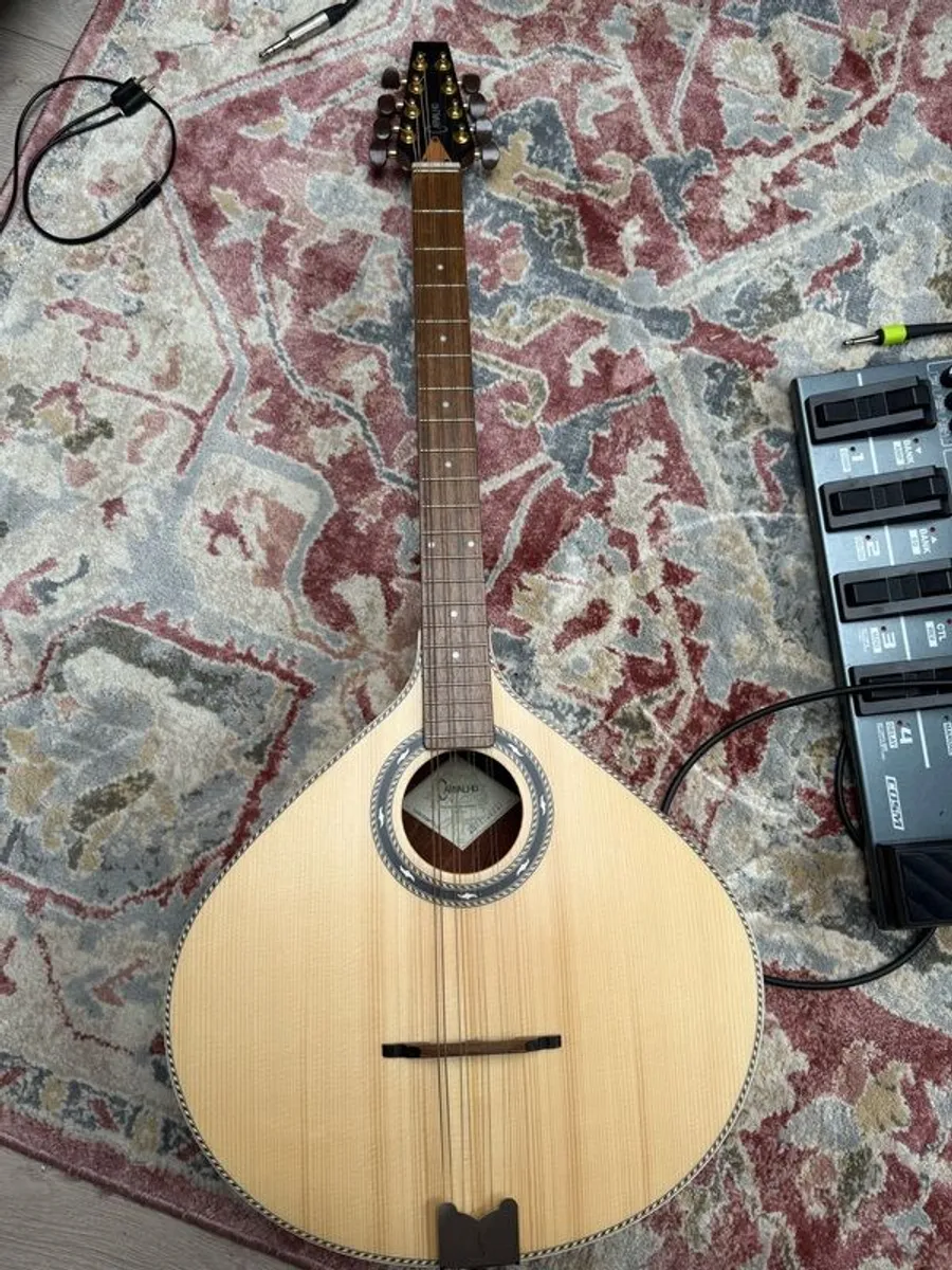 Bouzouki - Image 1