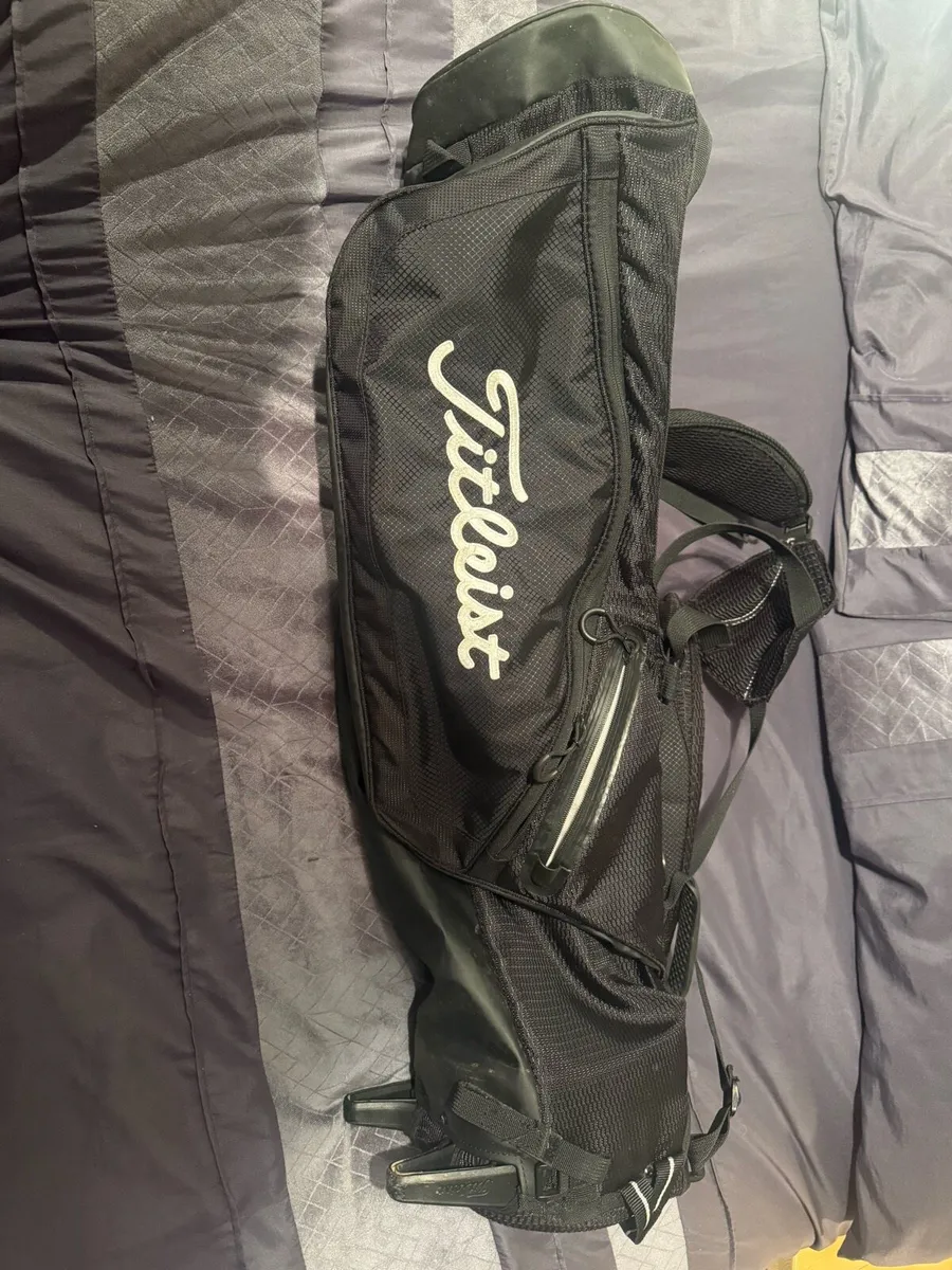Titleist premium carry bag
