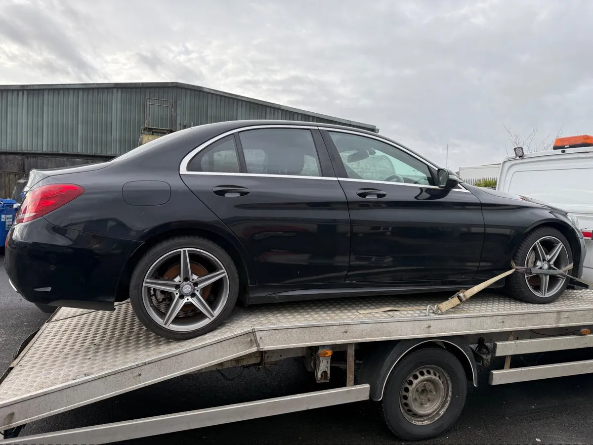 Mercedes c300H - Image 4