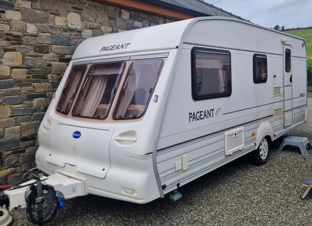 Bailey Pageant Moselle - Image 1