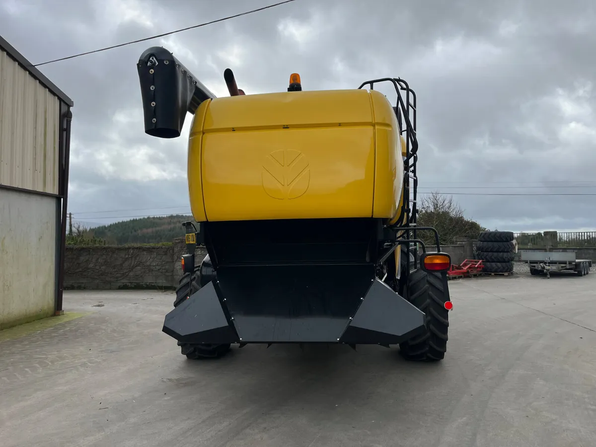 New Holland CX840 **immaculate** - Image 3